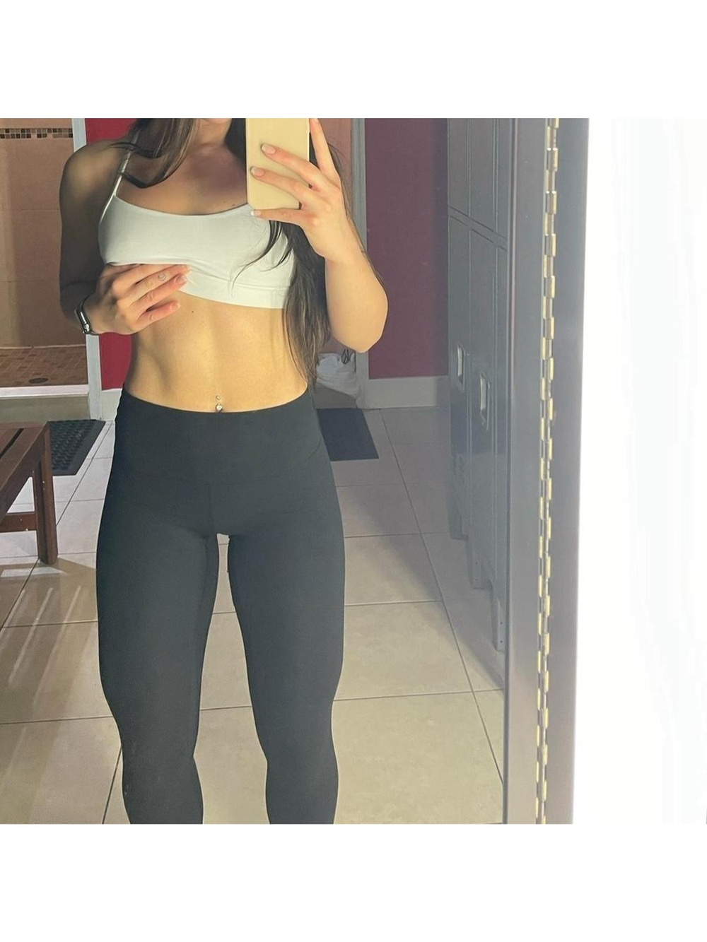 white lululemon sports bra